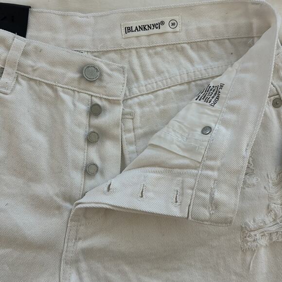 Blank NYC High Rise Distressed Button Fly Denim Shorts Fray Hem White Size 30 - Picture 11 of 12